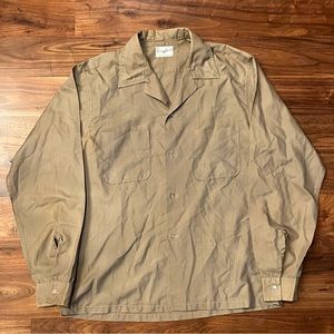 Vintage ‘60s button-up dress-shirt by Cranbrook with pearlized button detail